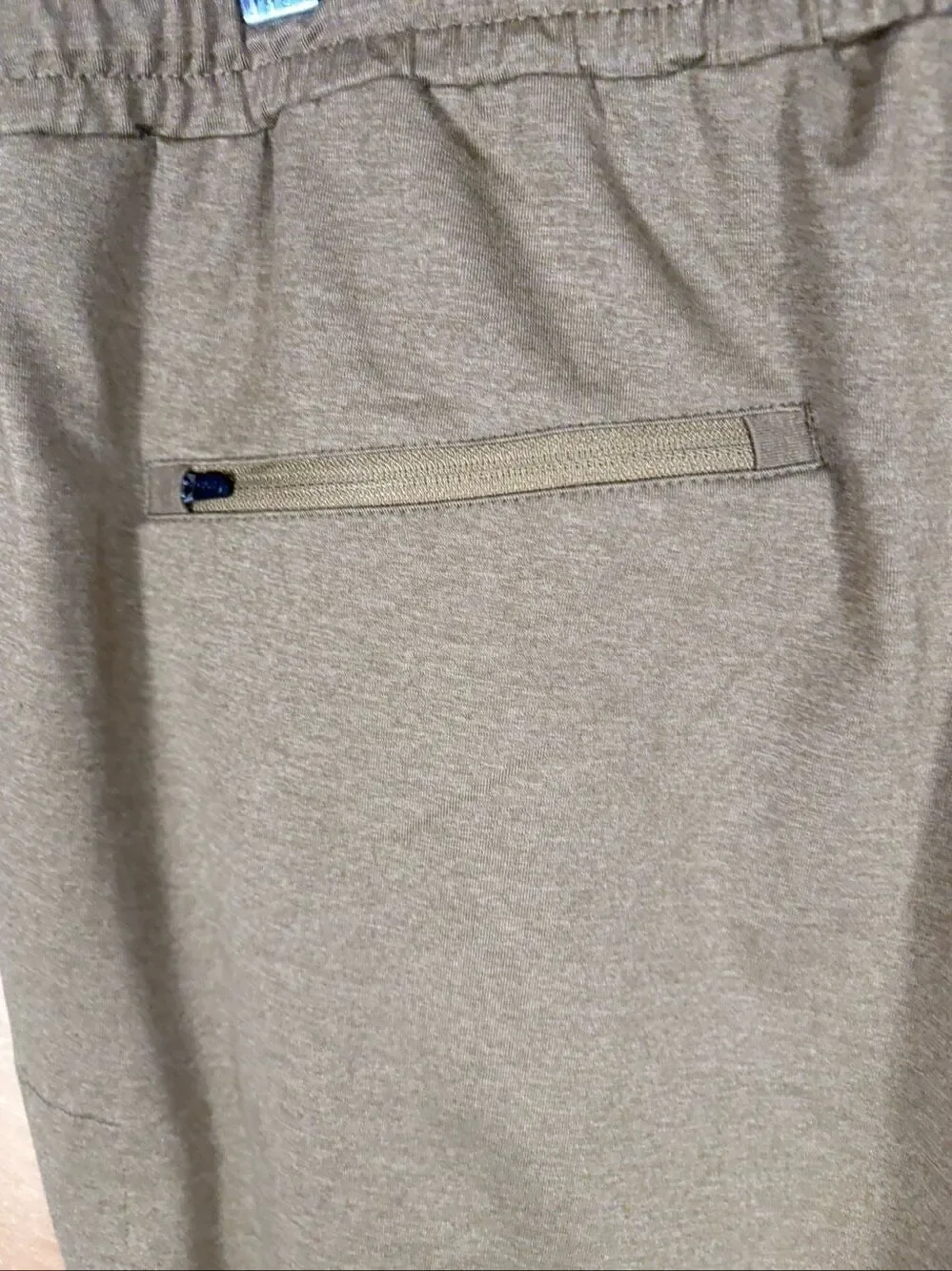 Vuori Olive Brown Joggers with Blue Drawstring